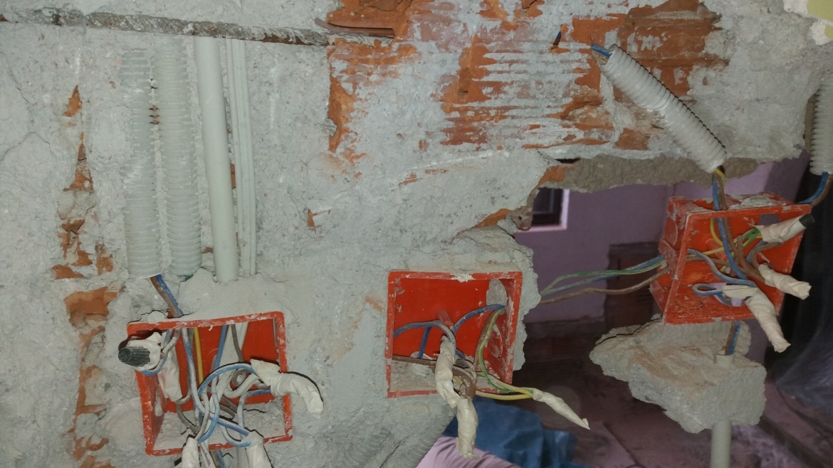 Παλιά καλωδίωση και ασφάλεια: Οι κίνδυνοι που δεν πρέπει να αγνοήσετε