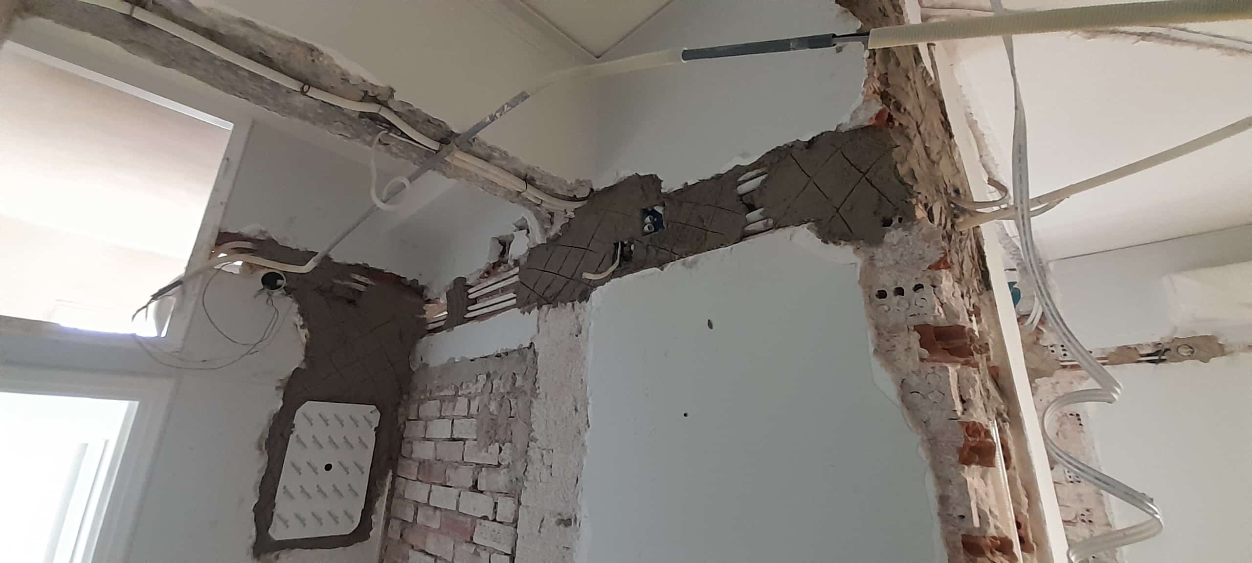 20230127_144626 Ηλεκτρολόγος Εξαρχείων για βλάβες οικίας