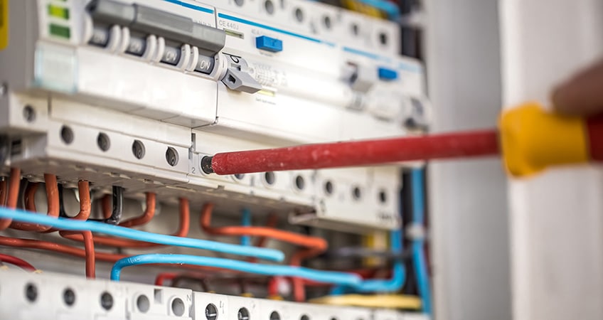 Ηλεκτρολογικές εργασίες τιμές: Αξιοπιστία και ποιότητα